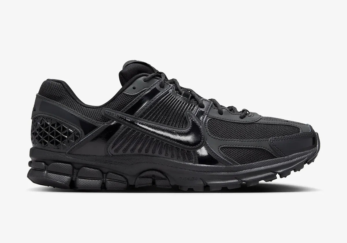 Nike Zoom Vomero 5 Dover Street Market 20e anniversaire noir gris sombre