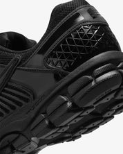 Nike Zoom Vomero 5 Dover Street Market 20e anniversaire noir gris sombre