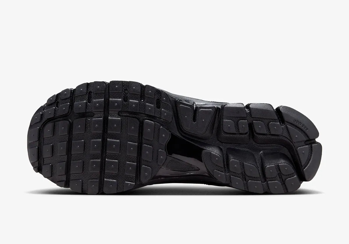 Nike Zoom Vomero 5 Dover Street Market 20e anniversaire noir gris sombre