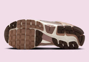 Nike Zoom Vomero 5 Dusted Clay marron blanc crème caramel 