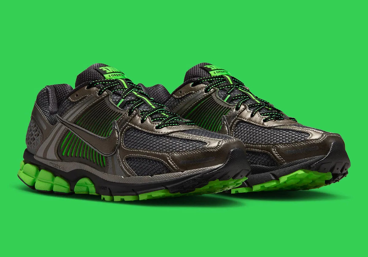 chaussure de running lNike Zoom Vomero 5 Gets Slimy In “Green Strike” , marron , vert , semelle légère et confortable , vue de coté
