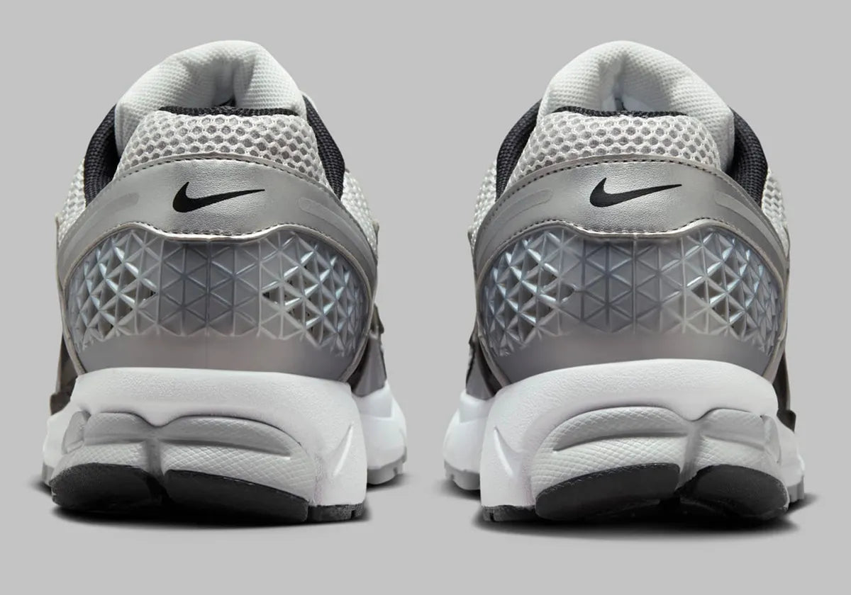 Nike Zoom Vomero 5 Metallic Silver Black noir blanc gris argent