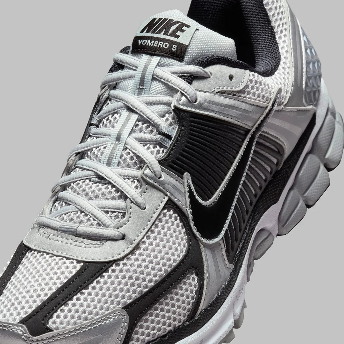 Nike Zoom Vomero 5 Metallic Silver Black noir blanc gris argent