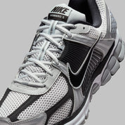 Nike Zoom Vomero 5 Metallic Silver Black noir blanc gris argent