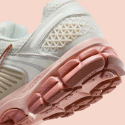 Nike Zoom Vomero 5 Particle Beige Terra Blush blanc crème rose clair 