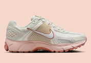 Nike Zoom Vomero 5 Particle Beige Terra Blush blanc crème rose clair 