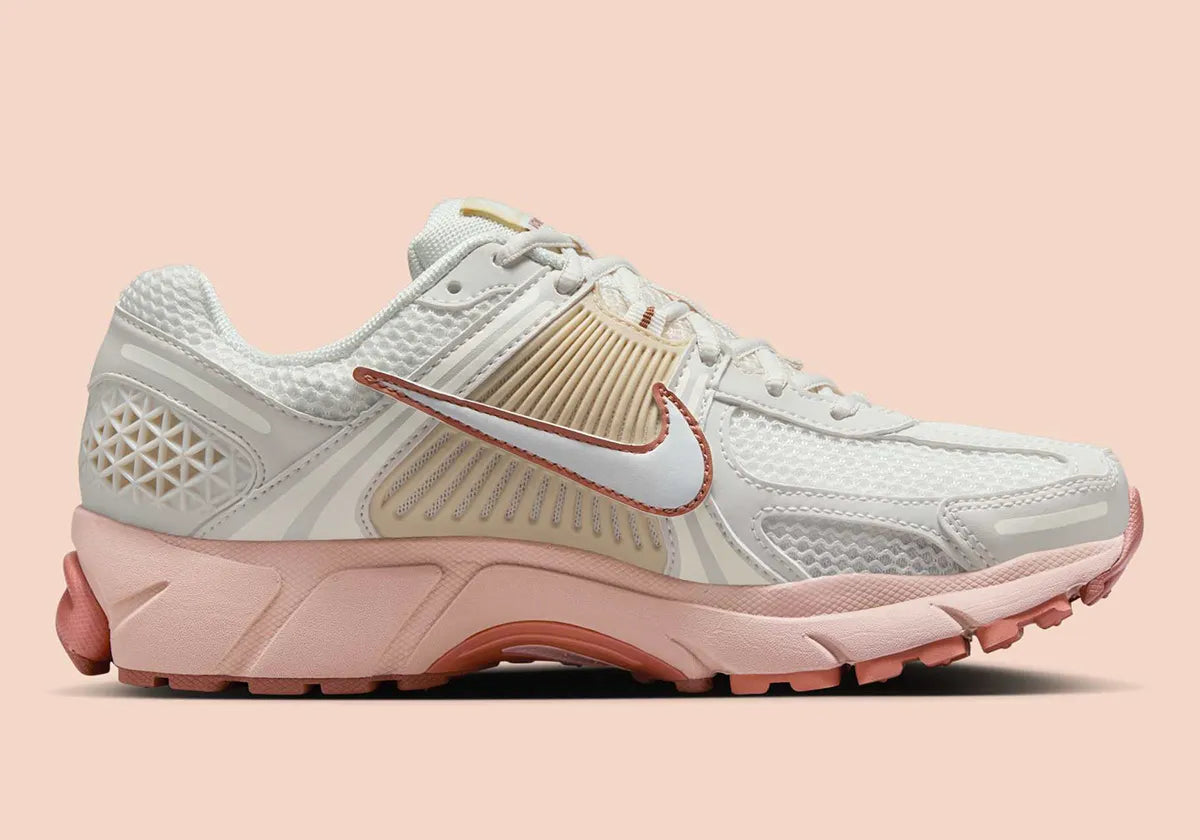 Nike Zoom Vomero 5 Particle Beige Terra Blush blanc crème rose clair 