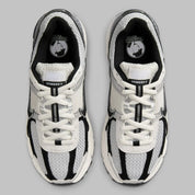 Nike Zoom Vomero 5 Photon Dust Noir blanc gris metallic