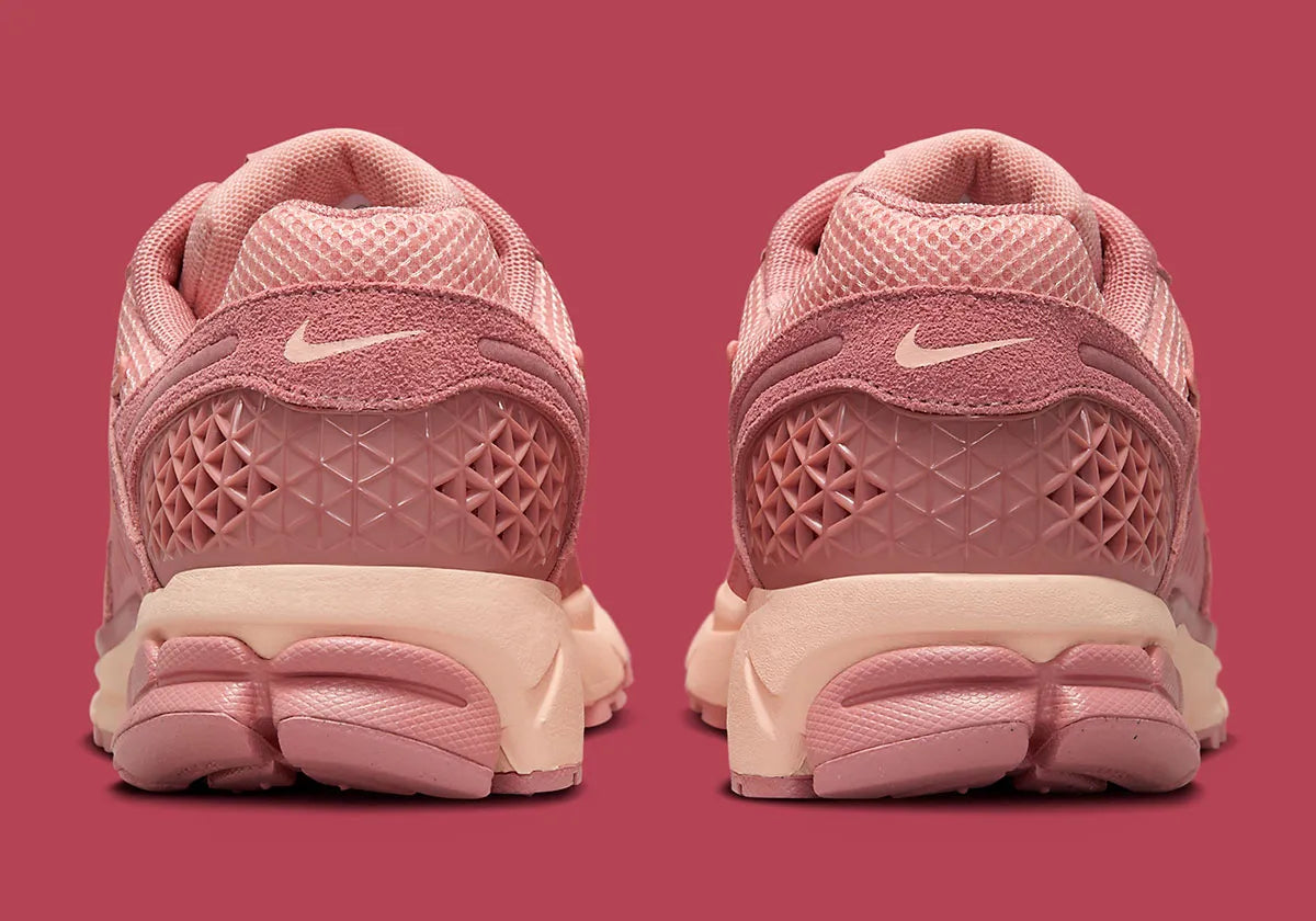 Nike Zoom Vomero 5 Red Stardust rose crème blanc 
