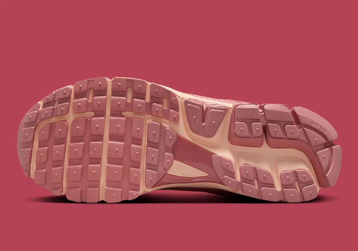 Nike Zoom Vomero 5 Red Stardust rose crème blanc 