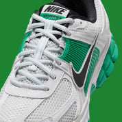 Nike Zoom Vomero 5 White Stadium Green  vert blanc noir 