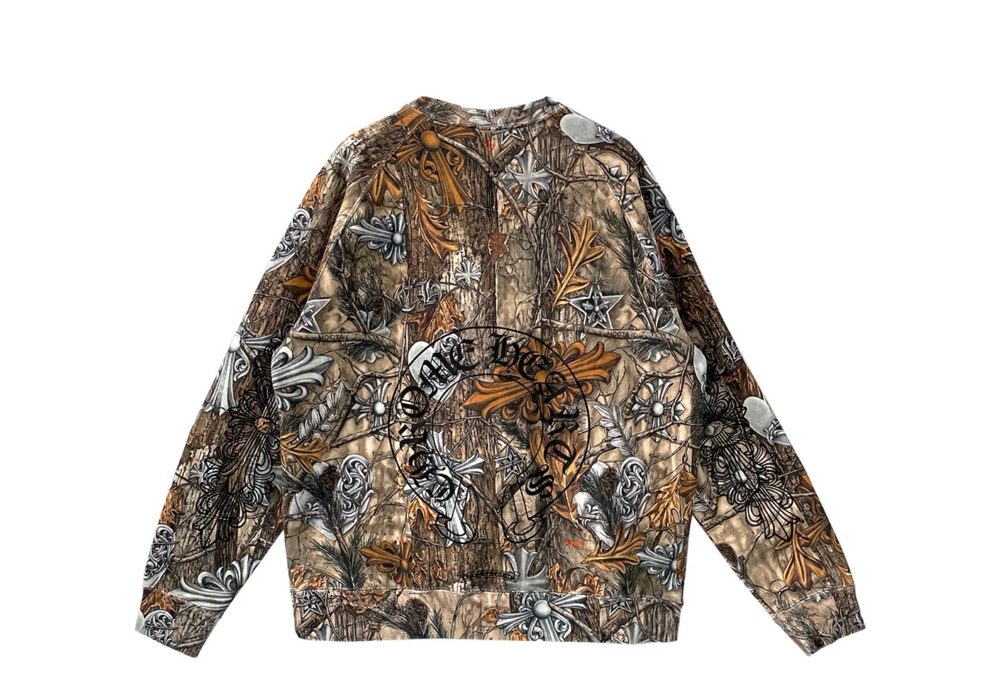 Nike x NOCTA x Chrome Hearts Crewneck Multicolor, sweatshirt multicolore à col rond avec graphismes contrastés issus de la collaboration.
