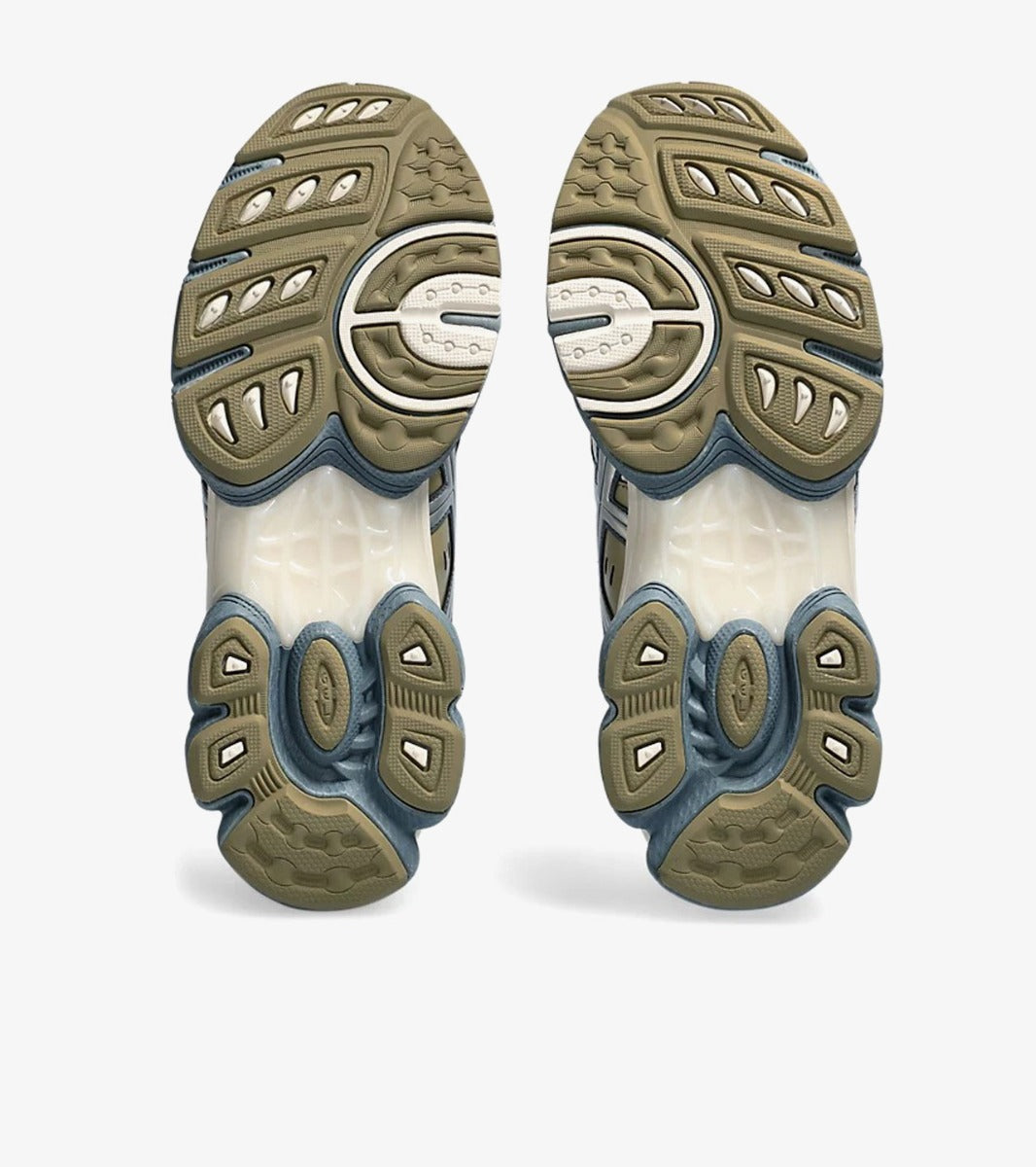 ASICS Gel-Nimbus 9 Oatmeal Ironclad – sneaker running neutre sable et terre avec amorti GEL, vue de dessous