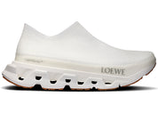 Sneaker On Running LightSpray Cloudmonster LOEWE blanche en mesh technique sans couture avec semelle CloudTec oversize premium