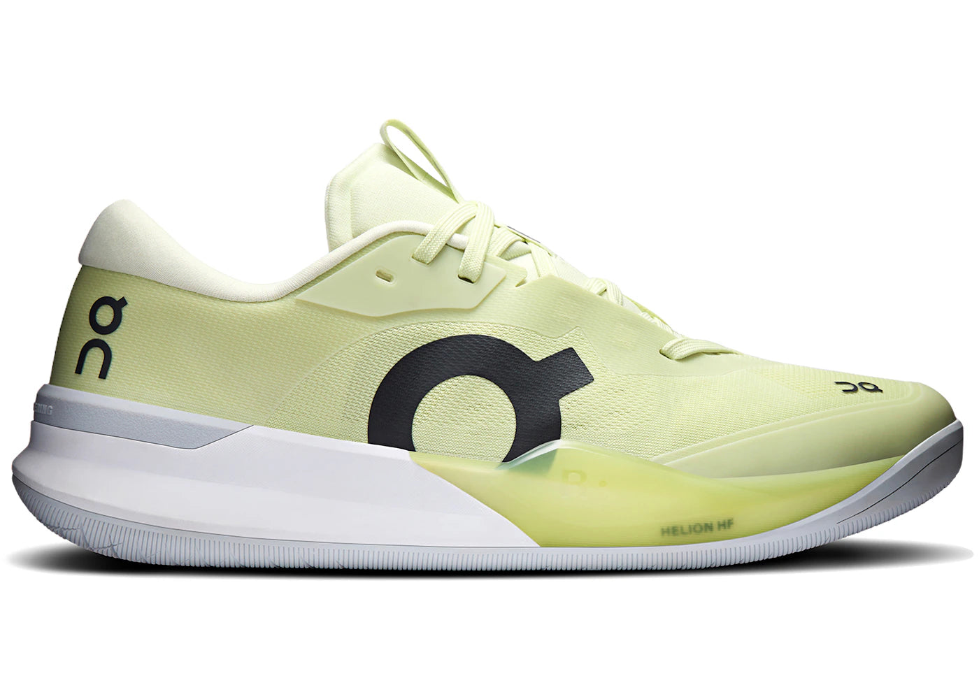 On The Roger Pro 3 Linen Lime beige et verte en mesh technique avec semelle CloudTec et design performance tennis. vue de profil