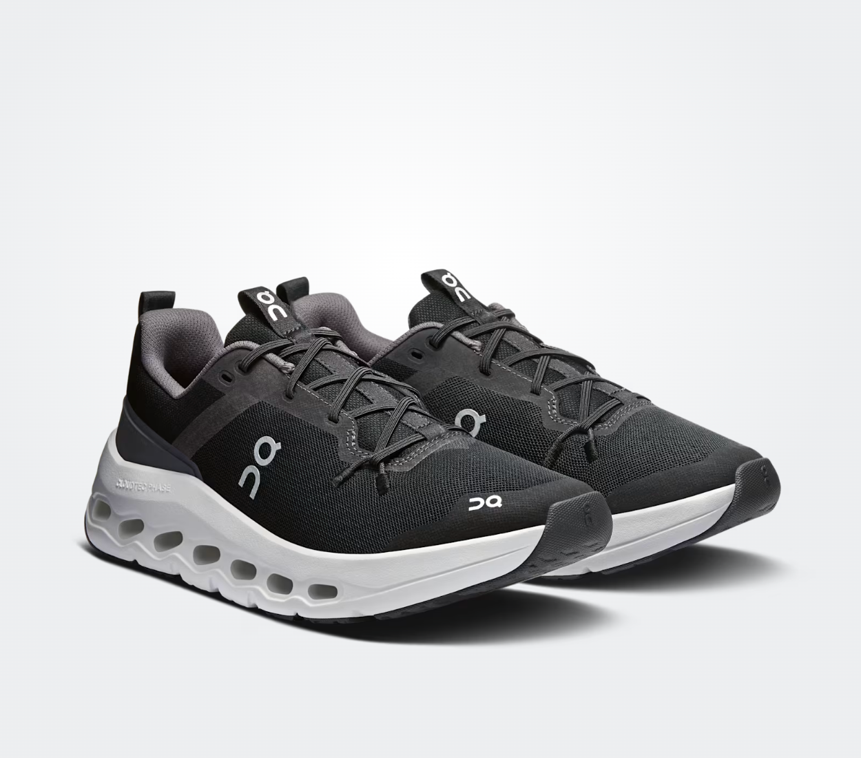 On Running Cloudtilt Black Asphalt, sneaker On Running noire et gris anthracite avec technologie CloudTec Phase®, amorti performant et design moderne.
