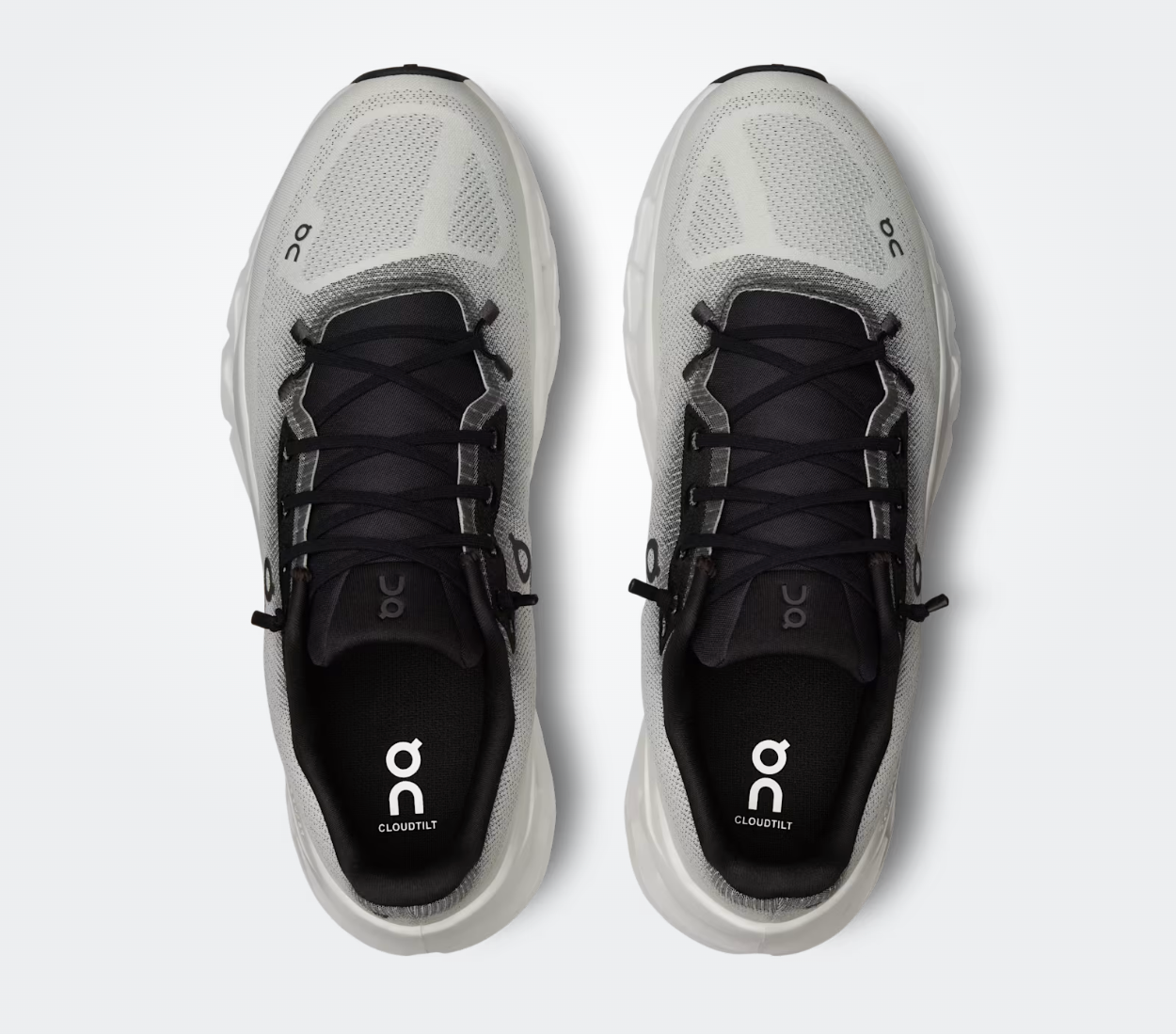 On Running Cloudtilt Midnight Ice, sneaker On Running bleu nuit et gris clair avec technologie CloudTec Phase®, amorti performant et design moderne.