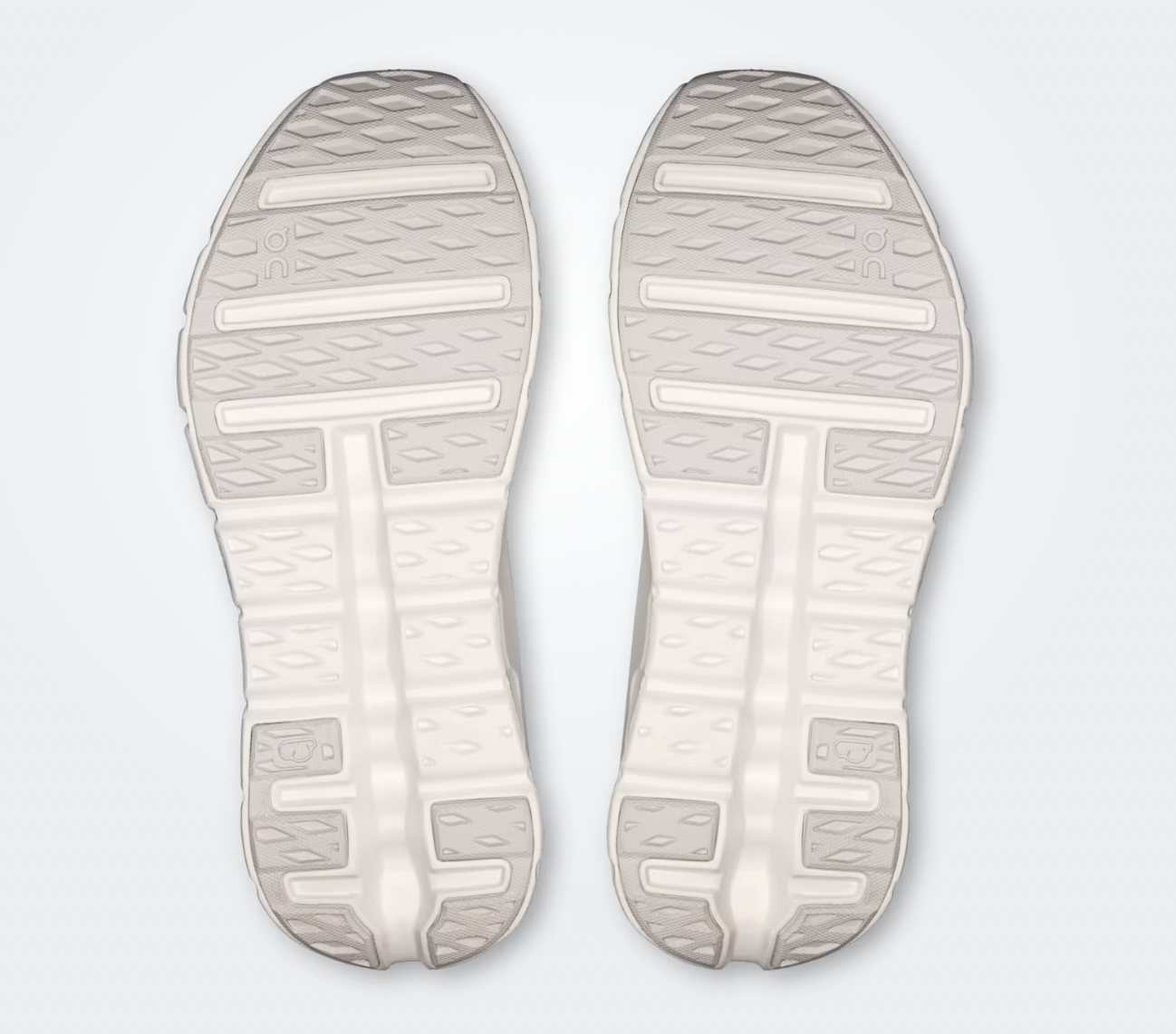 On Running Cloudtilt Moon Zendaya White Frost, sneaker blanche On Running Cloudtilt Moon associée à Zendaya avec technologie CloudTec Phase® et design futuriste.