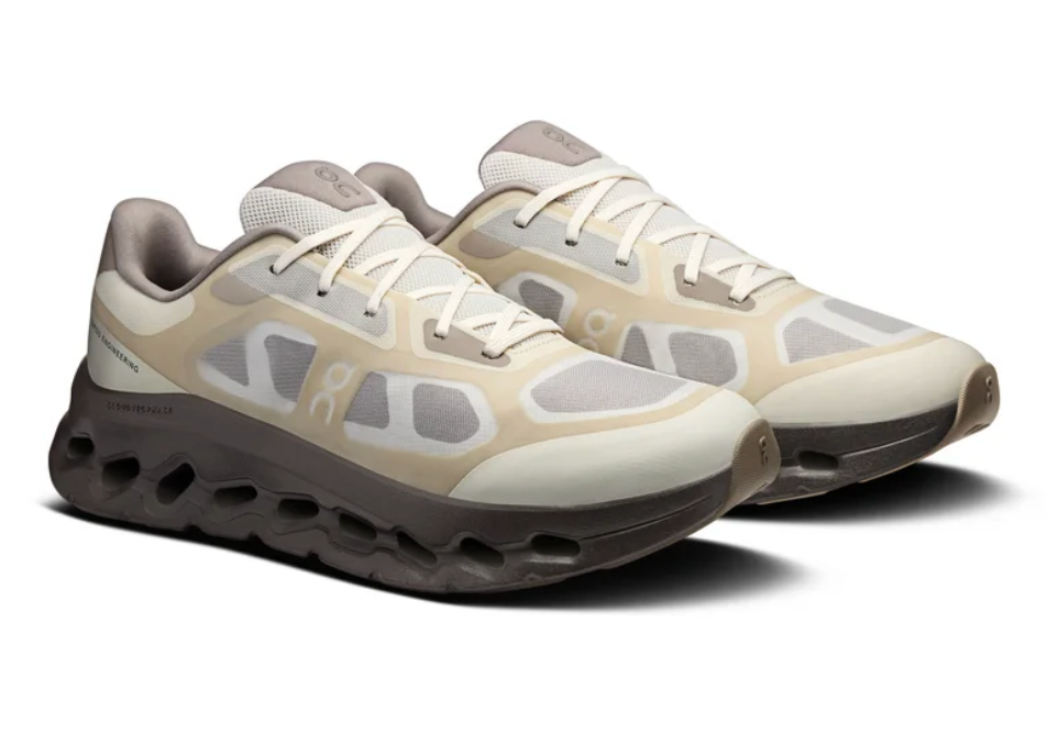 On Running Cloudtilt Remix Dew Pebble, sneaker lifestyle On Running aux tons Dew et Pebble équipée de la technologie CloudTec Phase® et de l'amorti Helion™.