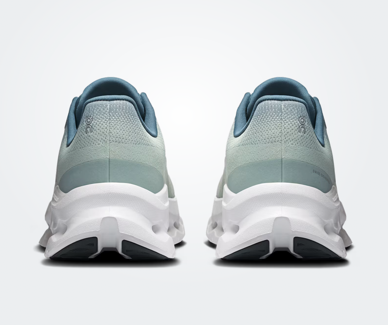 On Running Cloudtilt Tide Mineral, sneaker lifestyle bleue et grise équipée des technologies CloudTec Phase® et Helion™ offrant un amorti performant et un confort optimal.