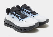 On Running Cloudtilt Ultramarine Eclipse, sneaker lifestyle On Running bleu ultramarine et foncé équipée de la technologie CloudTec Phase® et de l'amorti Helion™.