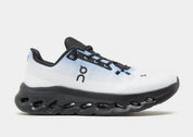 On Running Cloudtilt Ultramarine Eclipse, sneaker lifestyle On Running bleu ultramarine et foncé équipée de la technologie CloudTec Phase® et de l'amorti Helion™.