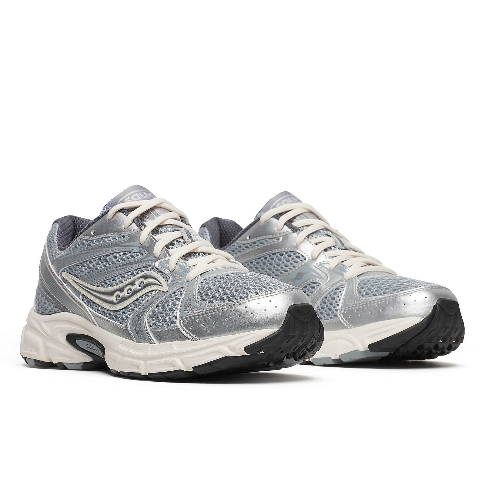 Saucony Grid Ride Millennium argentée avec superpositions chromées et amorti GRID rétro-tech.Vue de profil