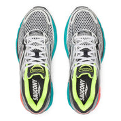 Image de la Saucony ProGrid Omni 9 Silver Mutant, sneaker grise avec panneaux métallisés argentés, détails noirs et semelle technique ProGrid.