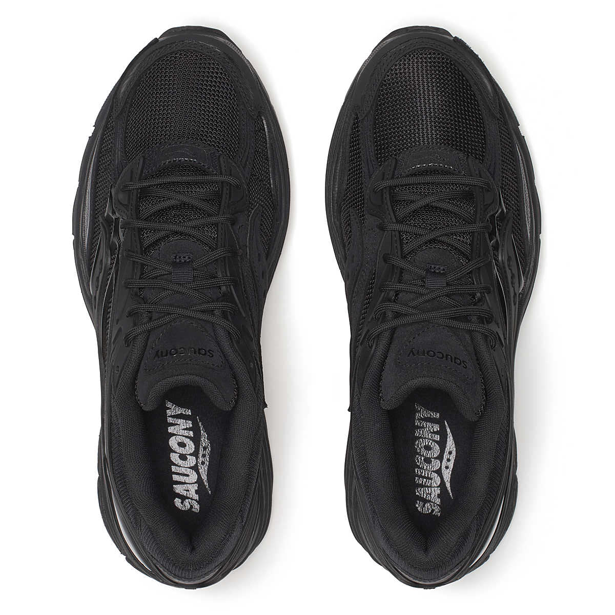 Saucony ProGrid Omni 9 Armor Black en mesh noir avec renforts synthétiques et technologie d’amorti ProGrid vue du dessus. 