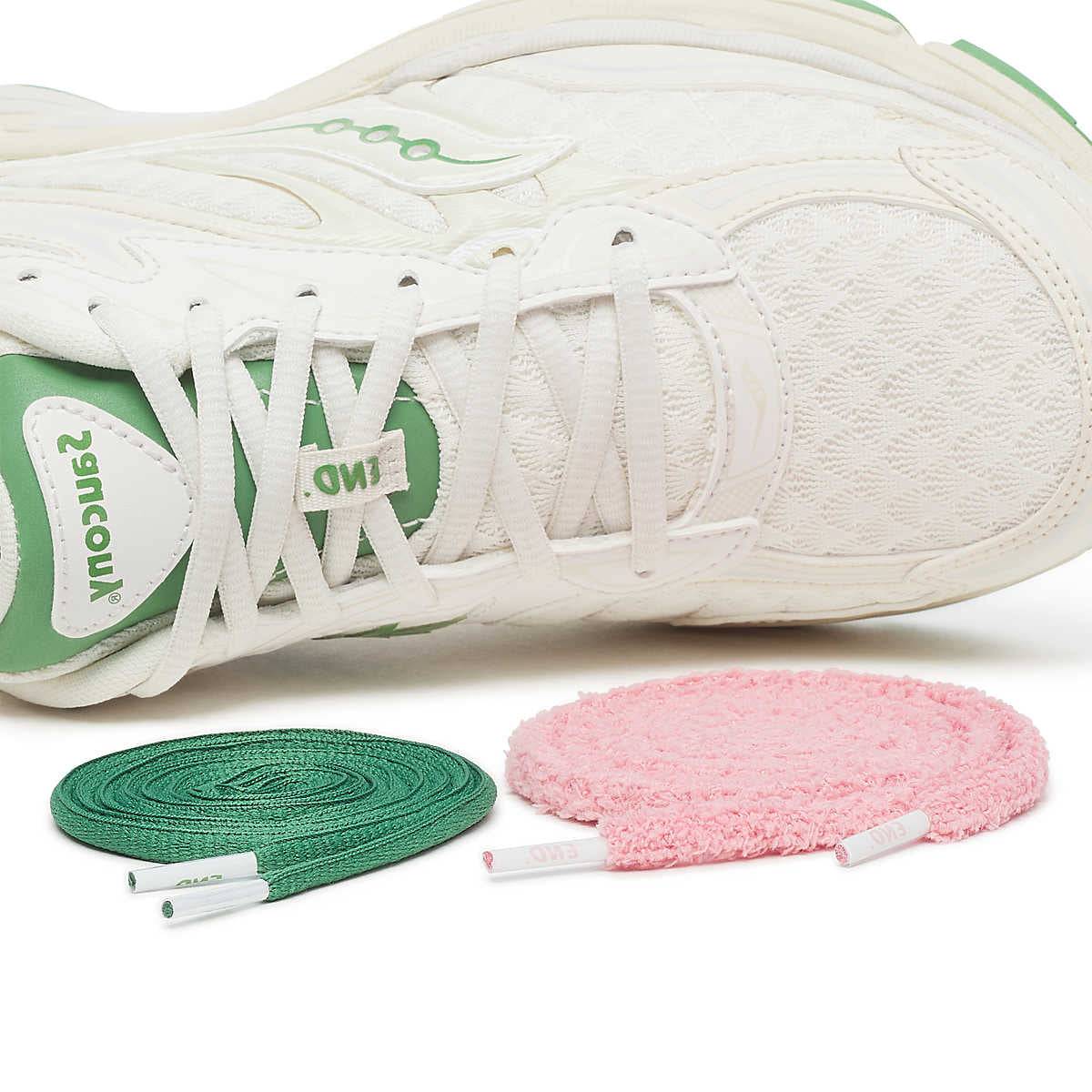 Lacets de la saucony ProGrid Omni 9 Branche d’Olivier en mesh respirant vert olive avec superpositions techniques et amorti ProGrid.