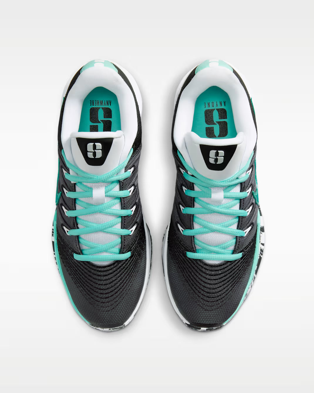 Sneaker Nike Sabrina 3 Big Ellie en mesh technique avec amorti Zoom Air et design basketball moderne signature Sabrina Ionescu.
