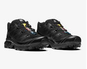 chaussure de trail SALOMON BLACK / BLACK / PHANTOM , noir , semelle légère et confortable , vue de coté