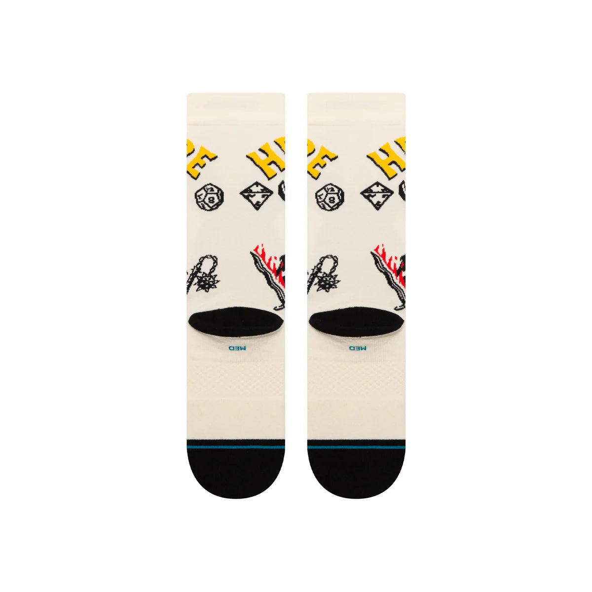Paire de chaussette de couleur blanc cassé avec des motifs inspirés de la série "Stranger Things" de couleur noire rouge et jaune. La paire de chaussette est vue de derrière