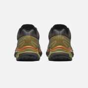 Sneakers Salomon XT-6 Gore-Tex Delicioso Tea en mesh technique imperméable avec Agile Chassis System et semelle Contagrip premium.