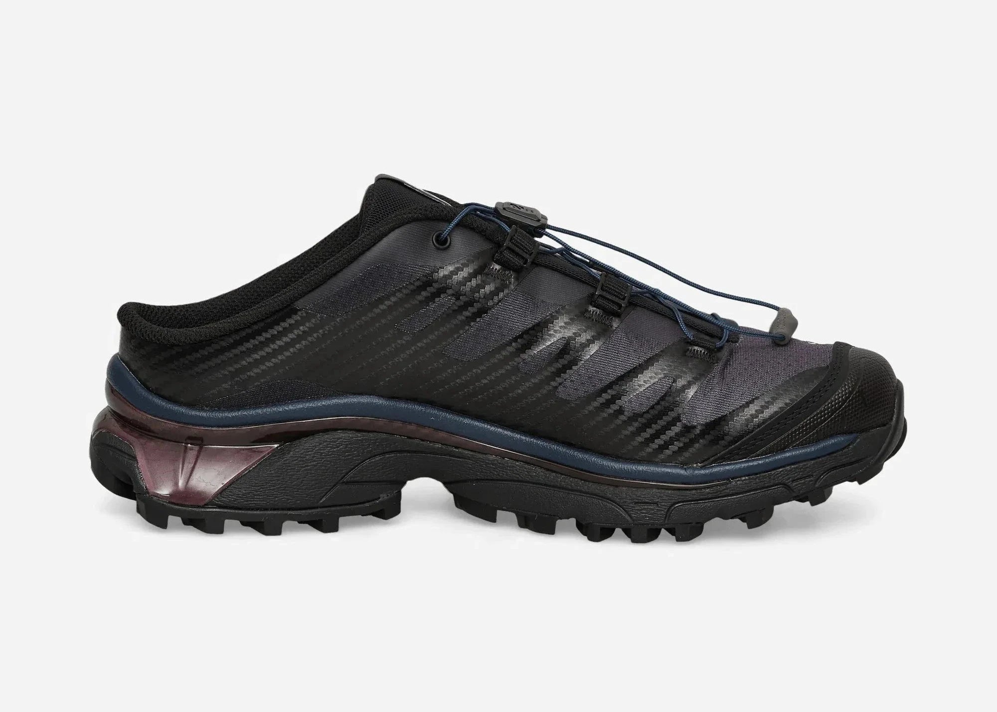 Salomon XT-4 Mule MM6 Maison Margiela Black Nine Iron en mesh noir et gris anthracite avec système Quicklace et construction ouverte au talon.