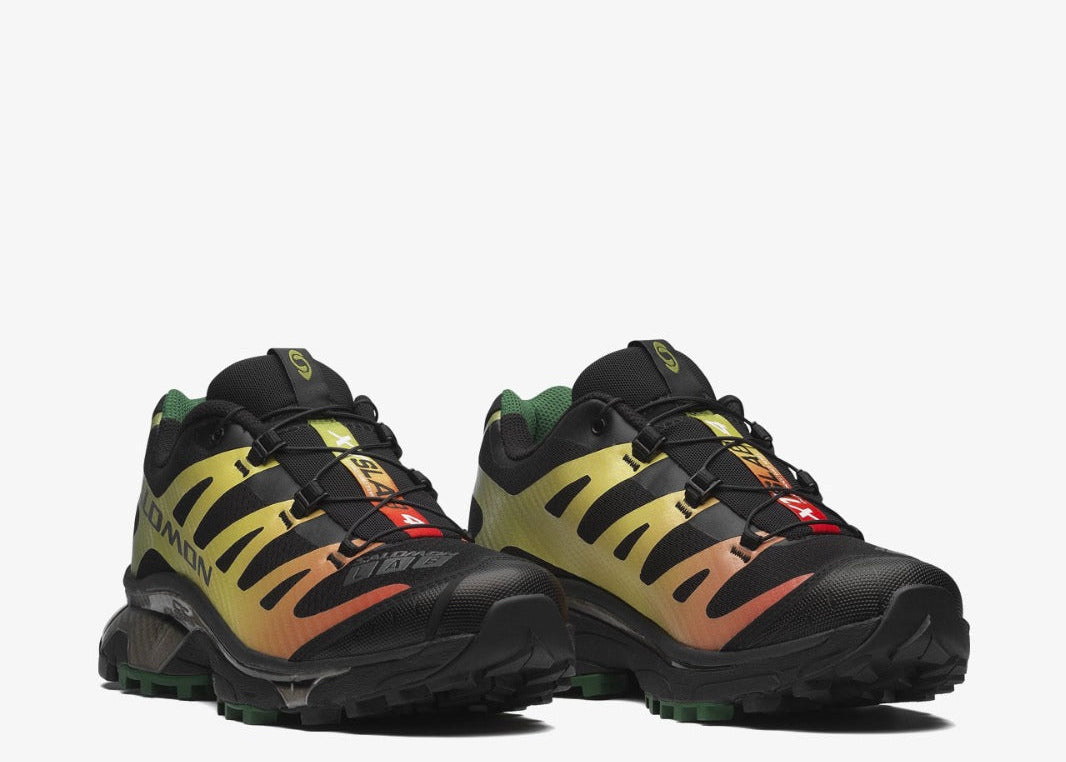 Sneaker Salomon XT-4 OG Black Asphalt Eden en mesh technique avec renforts synthétiques, semelle Contagrip® et laçage Quicklace™.