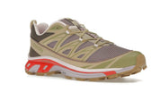Sneaker Salomon XT-6 Expanse size? Exclusive Annecy Hotel en mesh crème et gris avec détails inspirés d’Annecy, système Quicklace et semelle Contagrip.