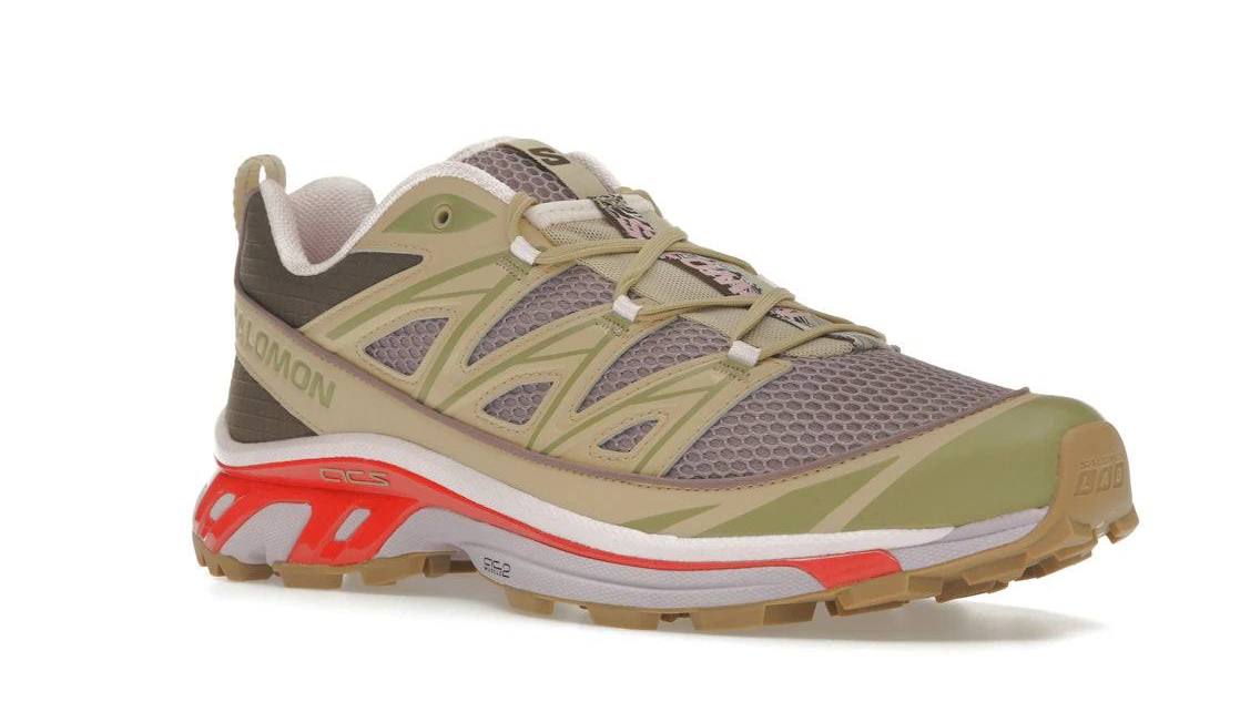 Sneaker Salomon XT-6 Expanse size? Exclusive Annecy Hotel en mesh crème et gris avec détails inspirés d’Annecy, système Quicklace et semelle Contagrip.