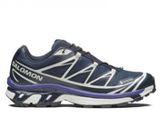  Chaussure de trail Salomon XT-6 Gore-Tex , Navy , blanc , violet ,semelle légère et confortable , vue de profil