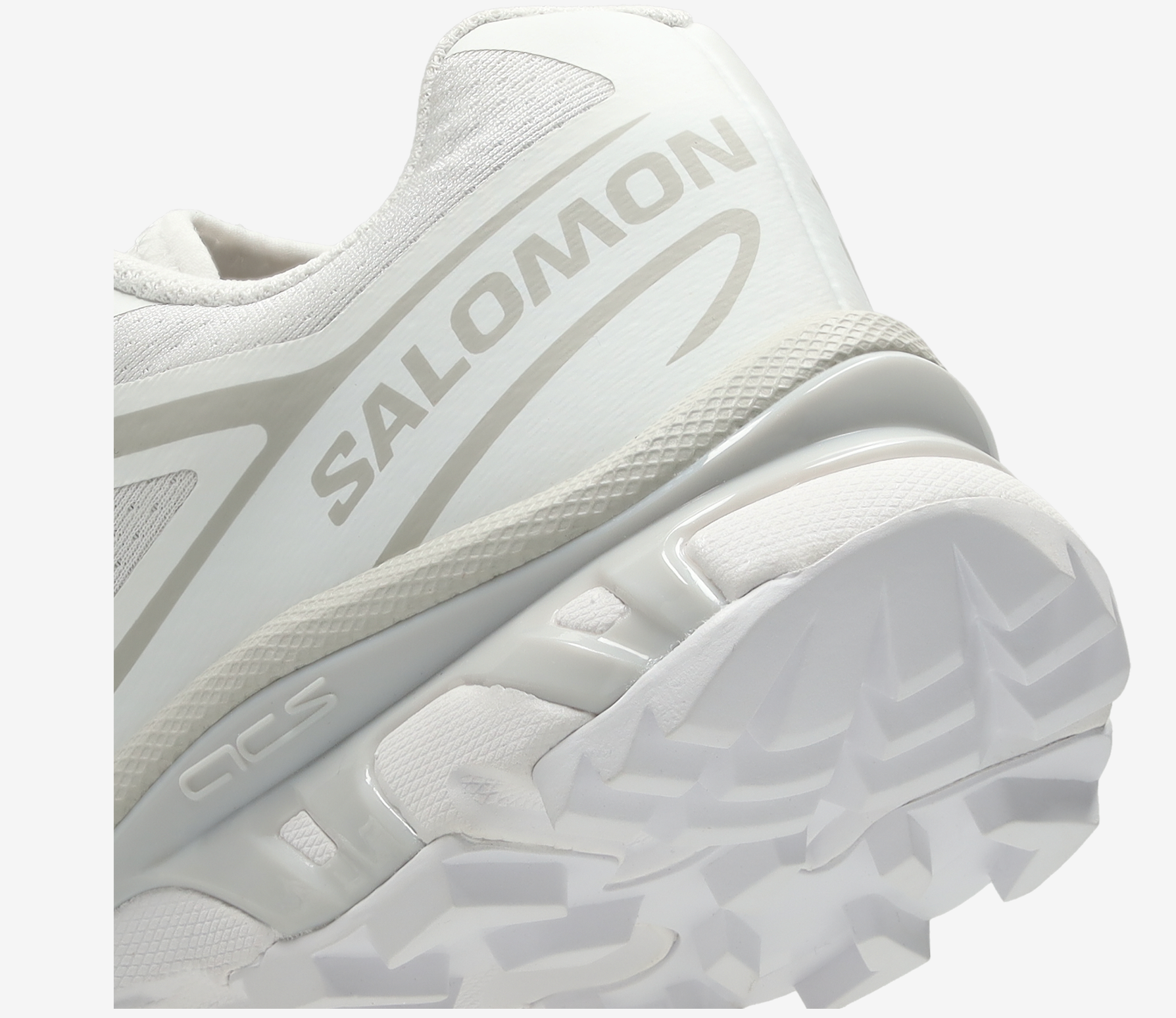 Chaussure de trail Salomon XT-6 white lunar rock , semelle légère et confortable , vu de coté
