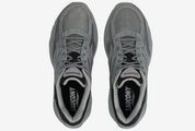 Saucony ProGrid Omni 9 Armor Grey, sneaker running rétro grise en mesh avec renforts synthétiques ton sur ton et semelle épaisse vue de dessus. 