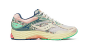 Saucony ProGrid Omni 9 Floral Beige Blue, sneaker Saucony beige et bleue aux détails floraux, avec design running rétro et empeigne multicouche vue de profil intérieur. 
