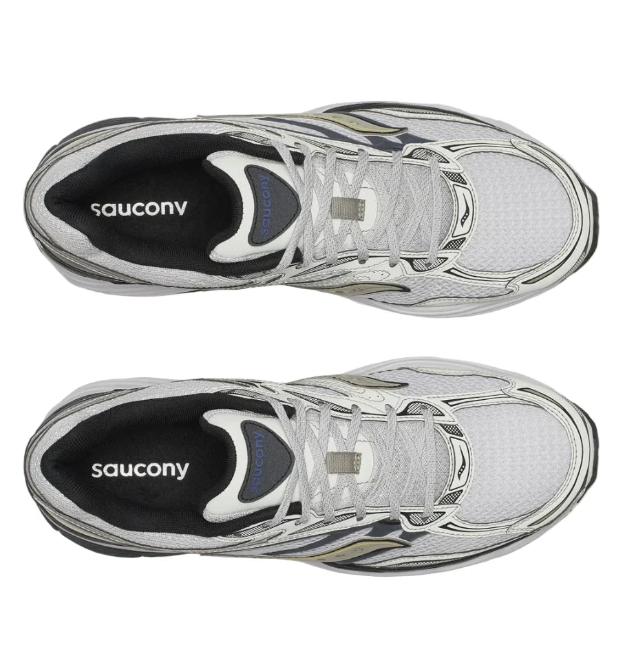 Découvrez la Saucony ProGrid Omni 9 Metallic White Gold, une sneaker rétro-running blanche aux détails dorés métallisés, avec design Y2K et amorti ProGrid vue du dessus