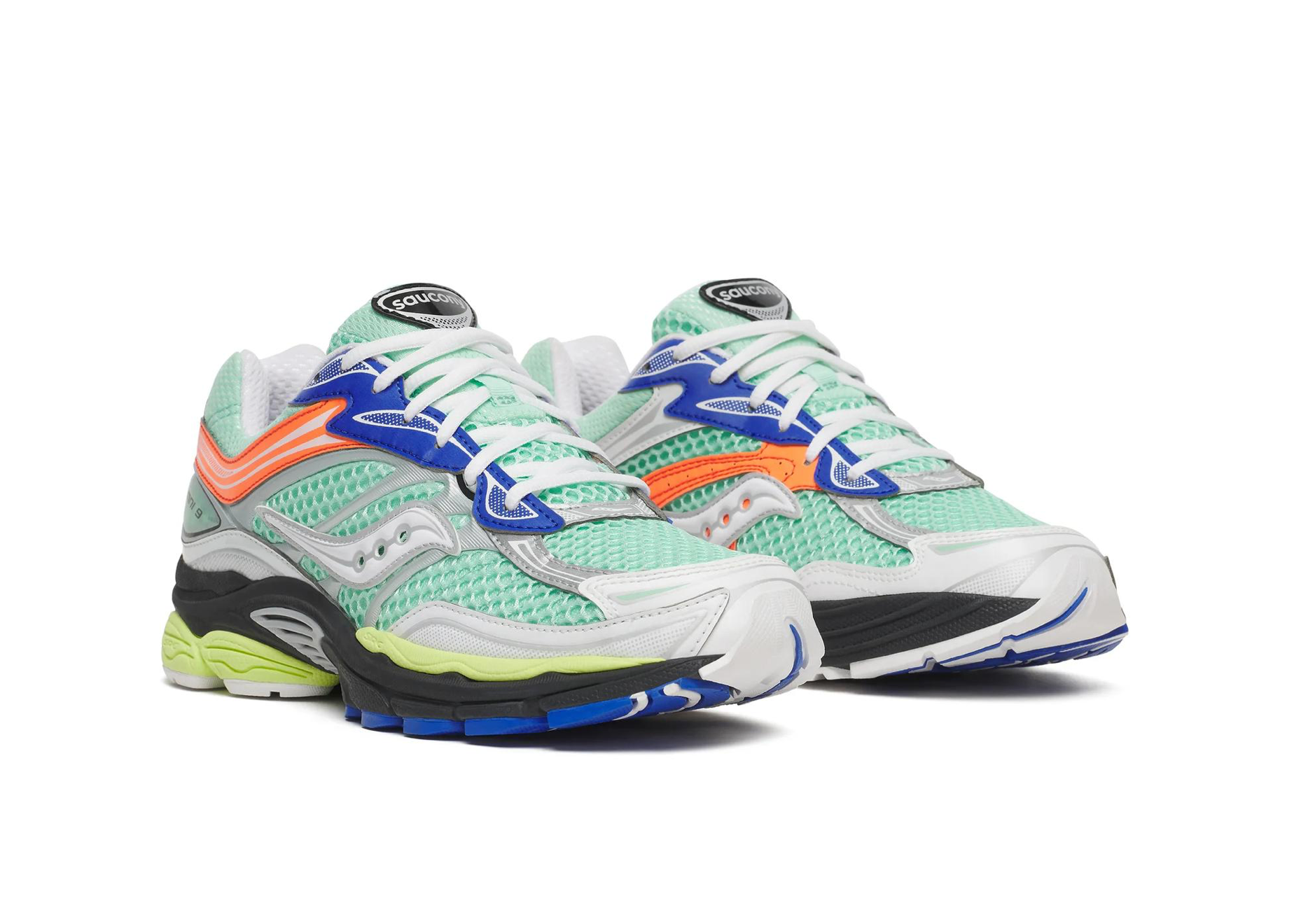  Saucony ProGrid Omni 9 Mint Multi avec tige en mesh menthe respirant, empiècements synthétiques multicolores, amorti ProGrid et semelle extérieure en caoutchouc.