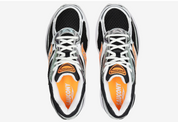 Saucony ProGrid Omni 9 Speed Shades White Black Orange, sneaker Saucony blanche, noire et orange au design technique rétro-running et à la construction multicouche vue du dessus. 