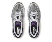 Saucony ProGrid Omni 9 White Black Silver Purple en mesh blanc avec détails argentés, noirs et violets, amorti ProGrid vue de dessus. 