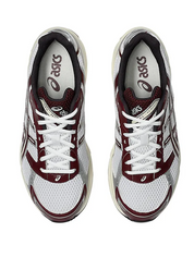 Chaussure running asics gel 1130 blanche et bordeaux, semelle légère et confortable, vue de haut