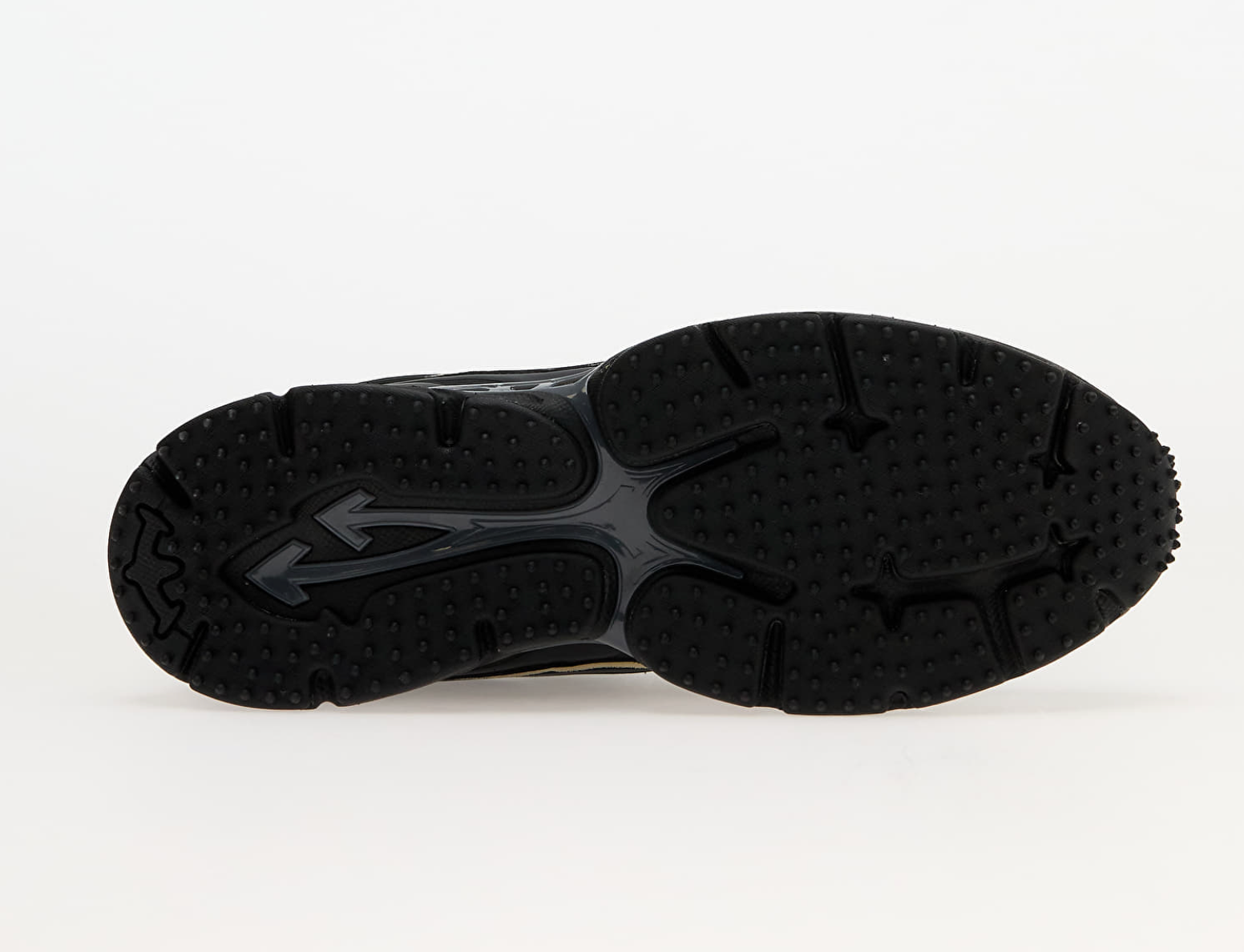 OFF-WHITE Be Right Back Black avec tige en mesh respirant, empiècements en cuir, daim et matières synthétiques noires, silhouette running moderne et semelle en caoutchouc.