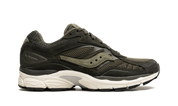 Saucony ProGrid Omni 9 Forest Green, sneaker running rétro verte en mesh avec empiècements en cuir et suède et semelle contrastante vue de profil. 