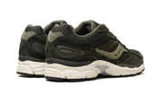 Saucony ProGrid Omni 9 Forest Green, sneaker running rétro verte en mesh avec empiècements en cuir et suède et semelle contrastante vue de 3/4 arrière. 